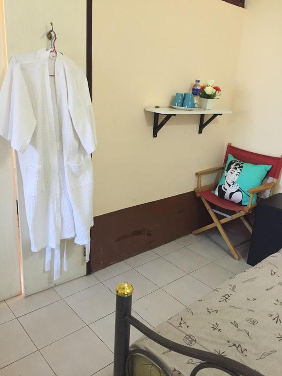 Eco House Apartment Bangkok Room photo
